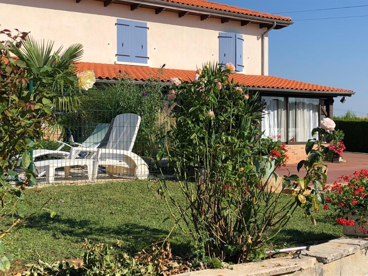 Bed and Breakfast La Ligonne Marillac Exterior foto