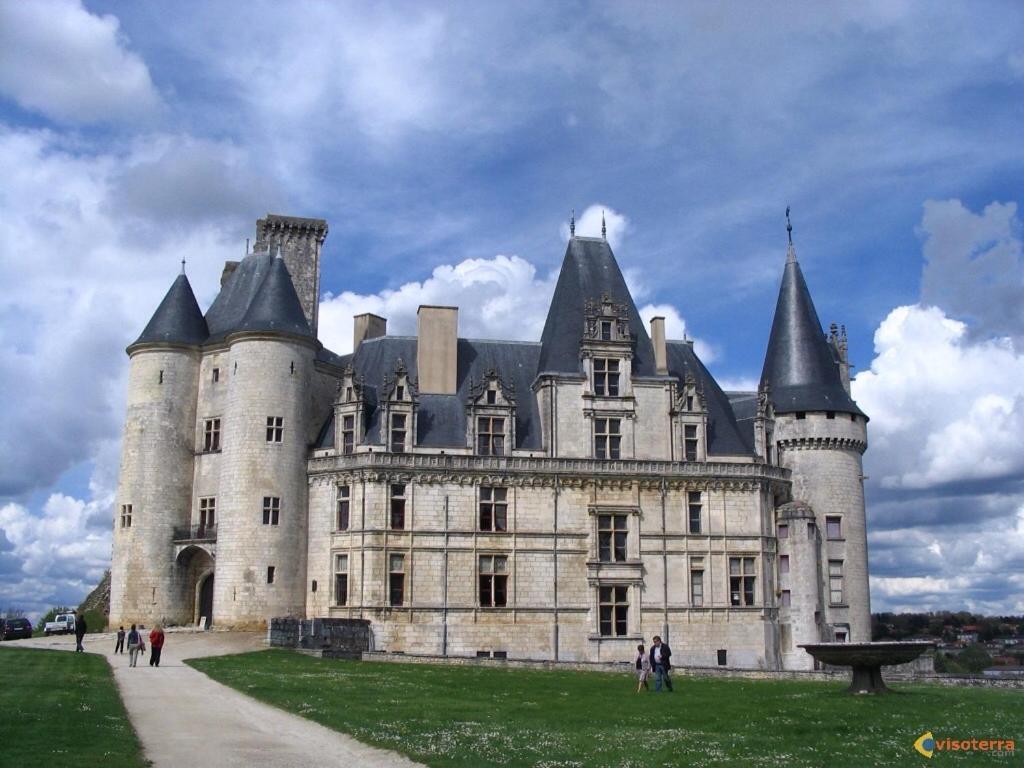 Bed and Breakfast La Ligonne Marillac Exterior foto