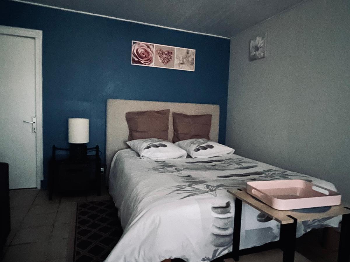 Bed and Breakfast La Ligonne Marillac Exterior foto
