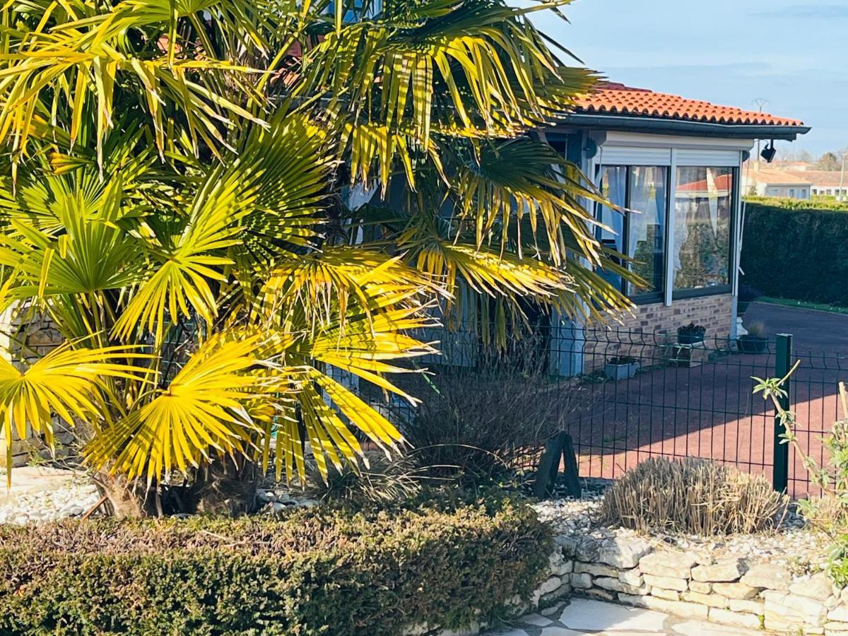 Bed and Breakfast La Ligonne Marillac Exterior foto